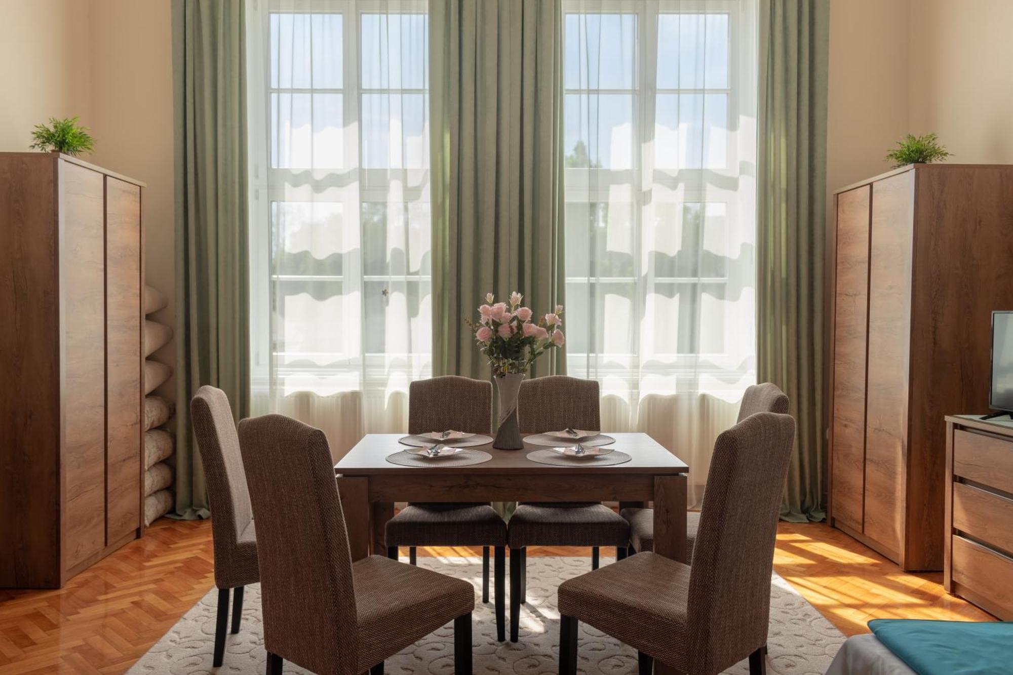 Suzy Apartman 埃格尔 外观 照片