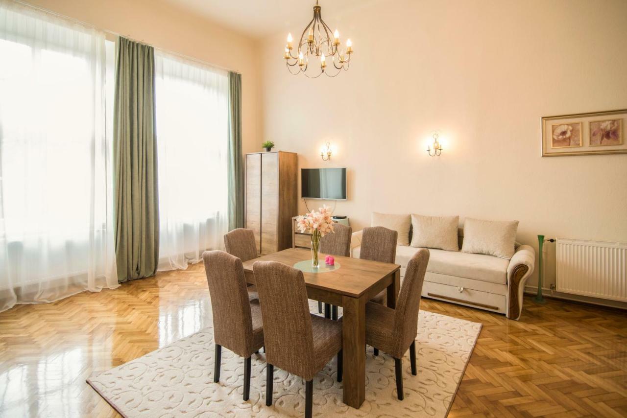 Suzy Apartman 埃格尔 外观 照片