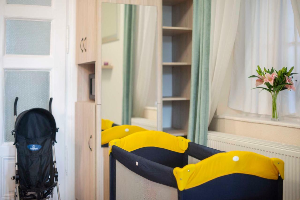 Suzy Apartman 埃格尔 外观 照片